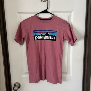 Patagonia Kids Mauve Short Sleeve Tee